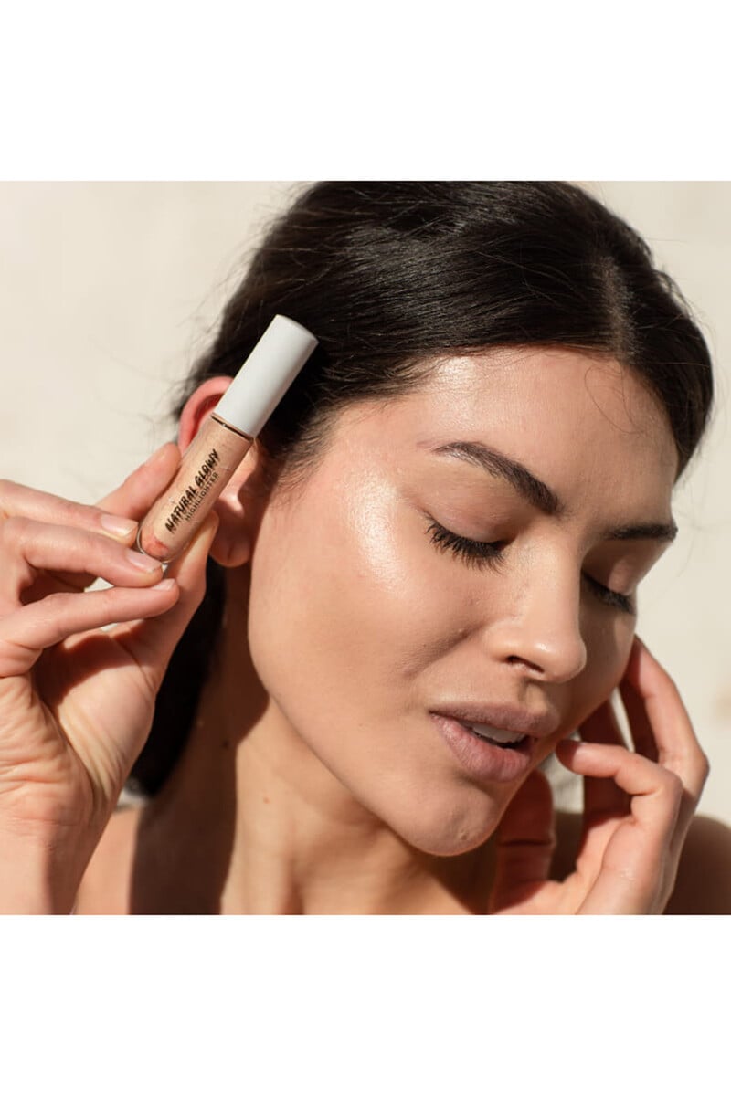 Cortefiel Natural Glowy Iluminador