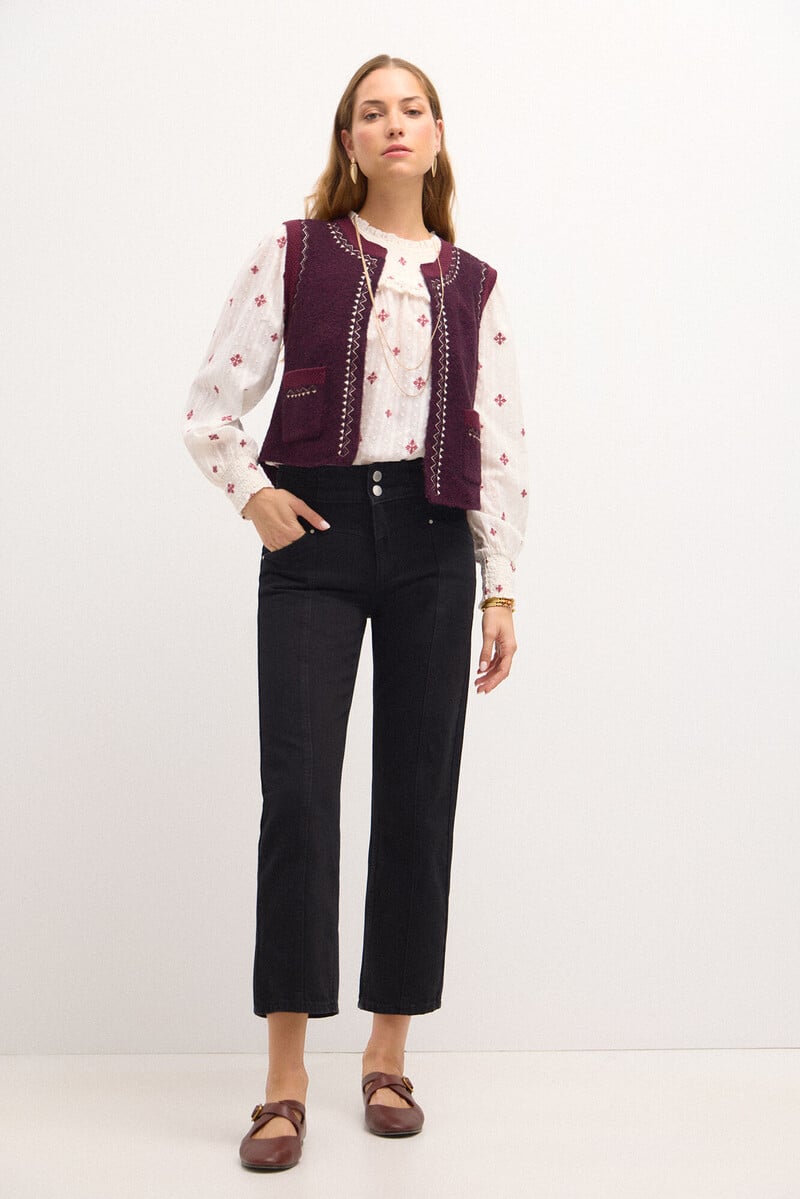 Cortefiel Omega. Jeans Rectos Con Cortes
