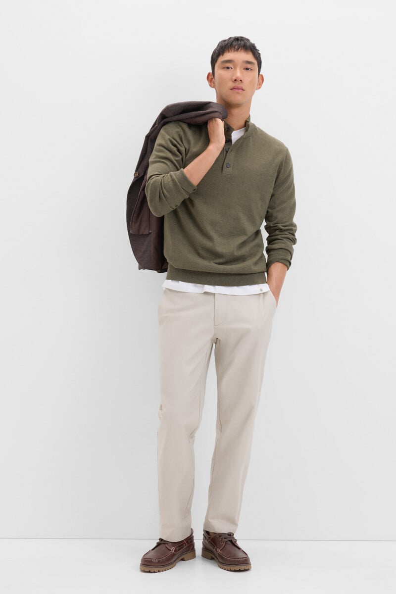 Cortefiel Pantalón chino confort regular fit