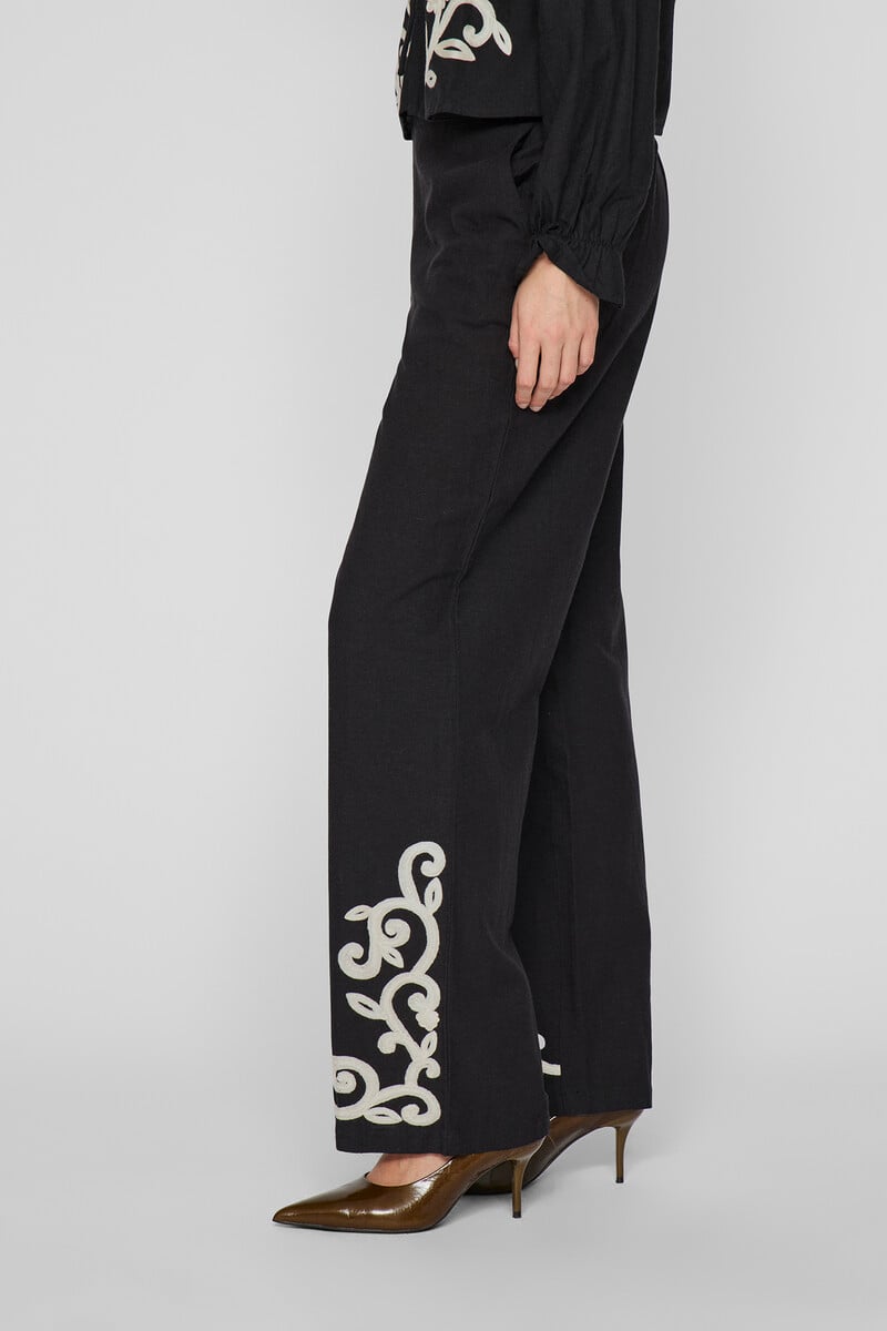 Cortefiel Pantalón Con Bordados