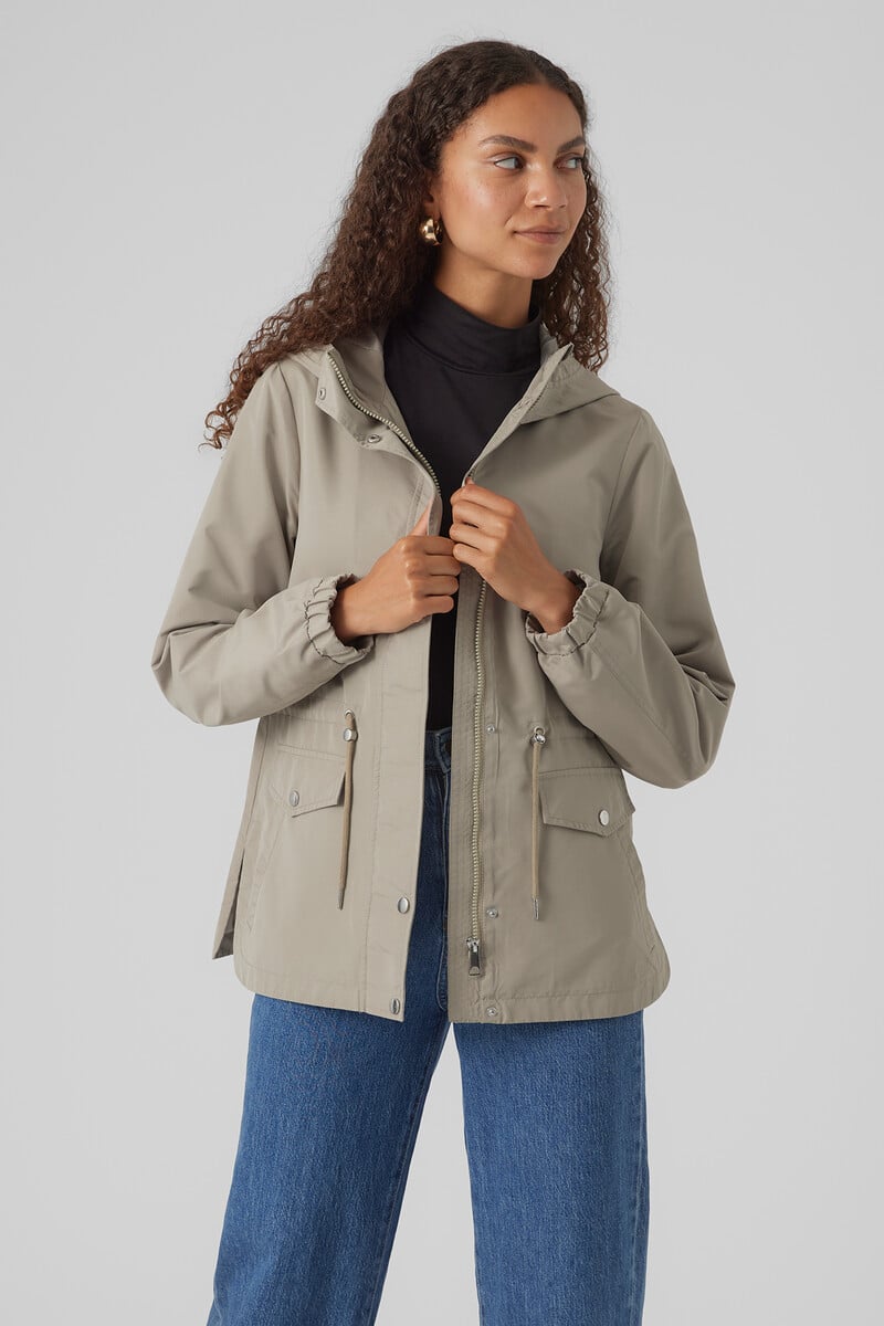 Cortefiel Parka corta con capucha