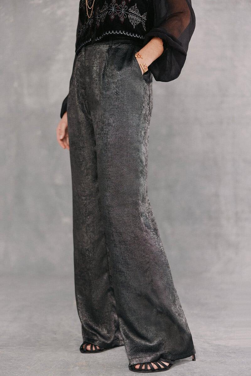 Cortefiel Penélope. Pantalón amplio con lurex