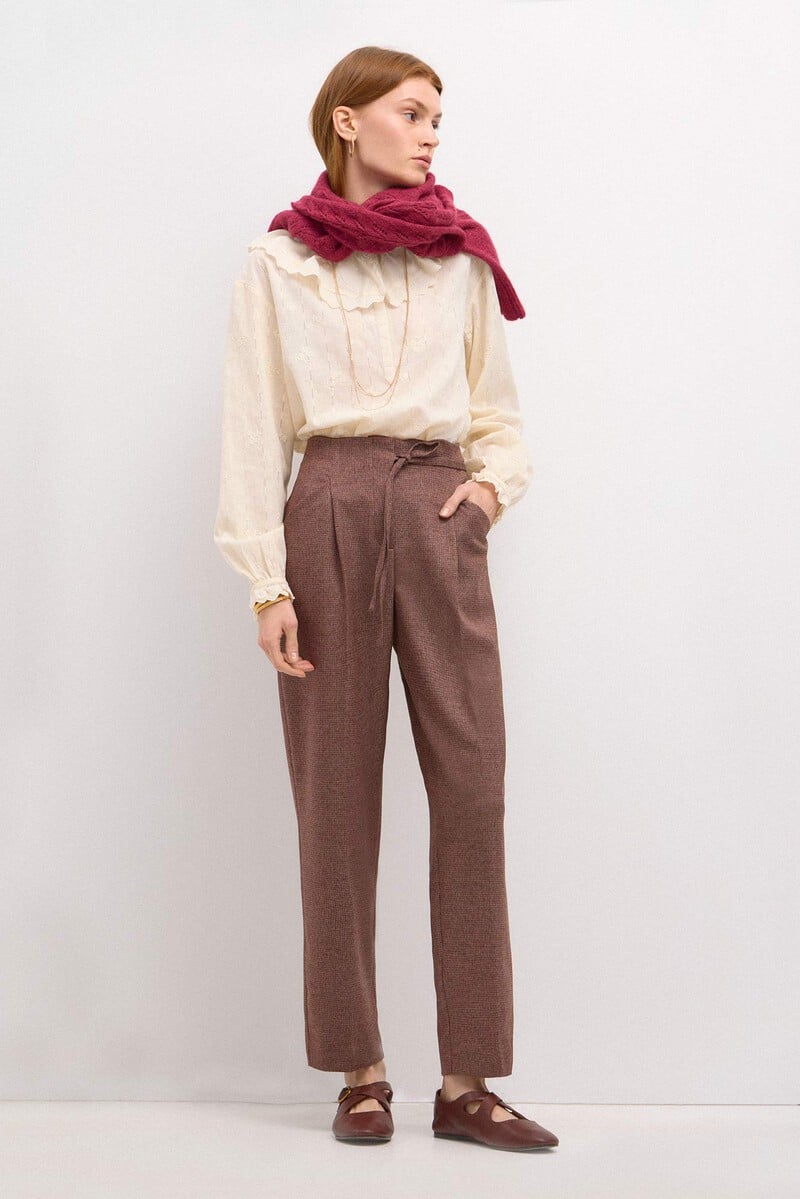 Cortefiel Piedad. Pantalón de cuadros con lazada