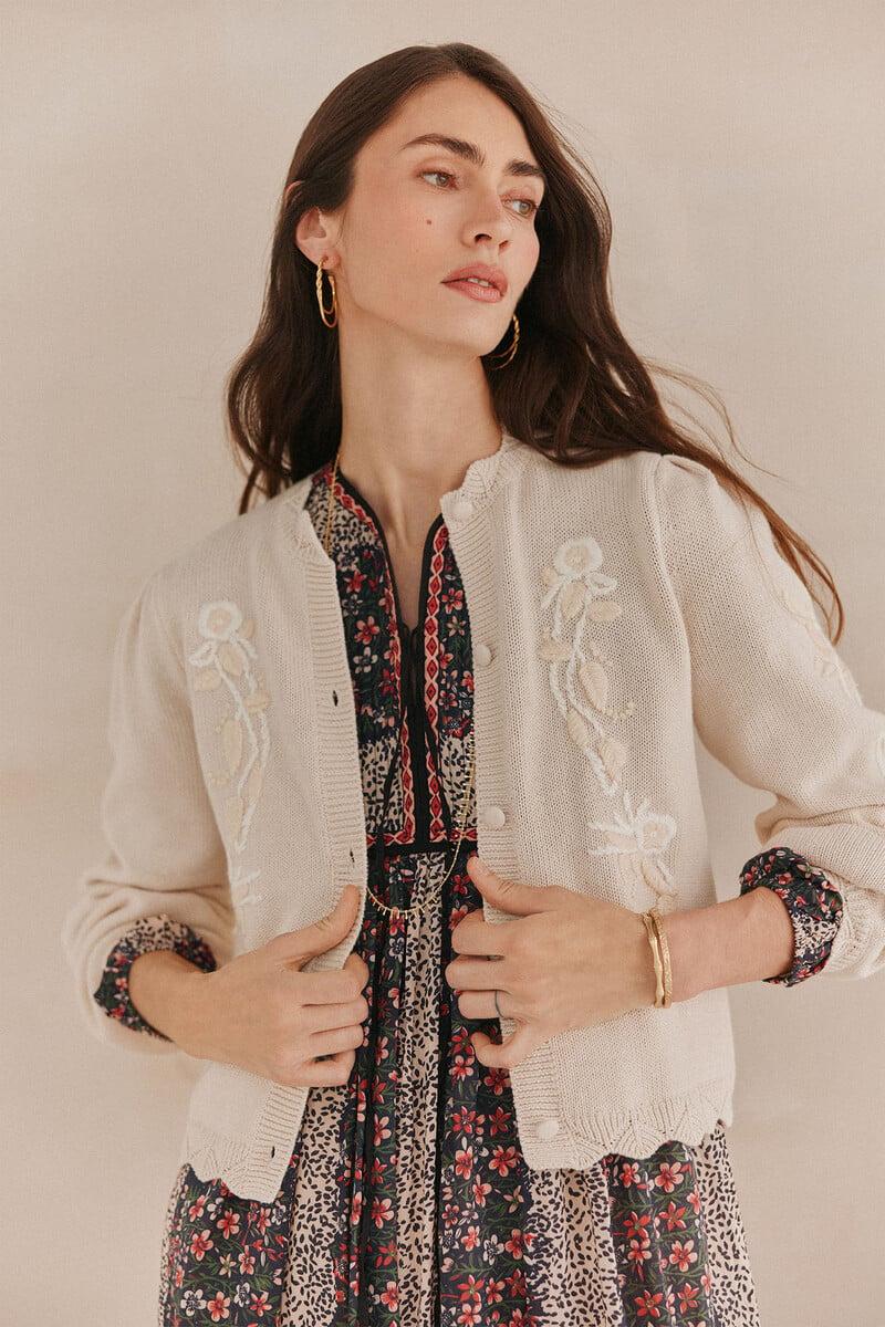 Cortefiel Sally. Chaqueta con botones