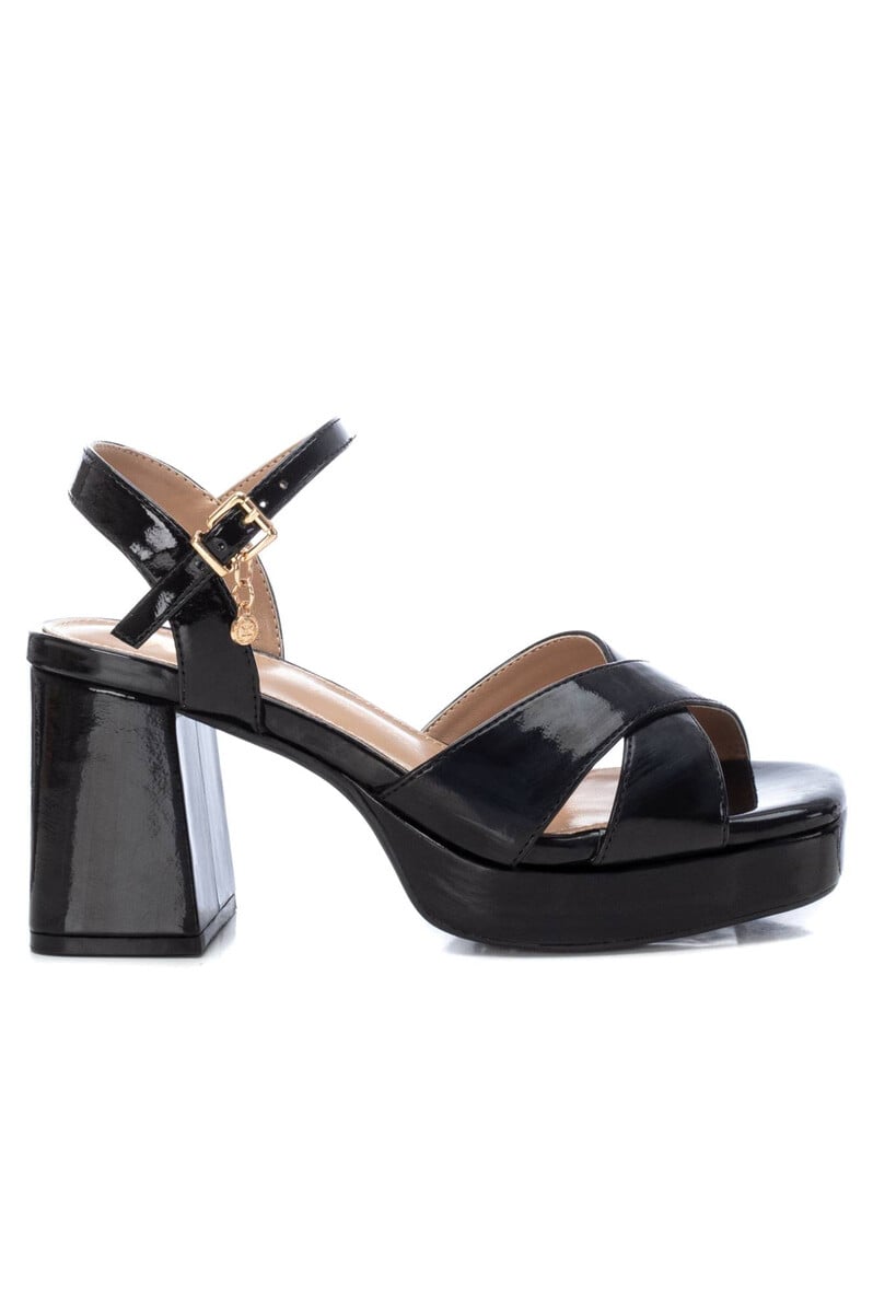 Cortefiel Sandalia con hebilla