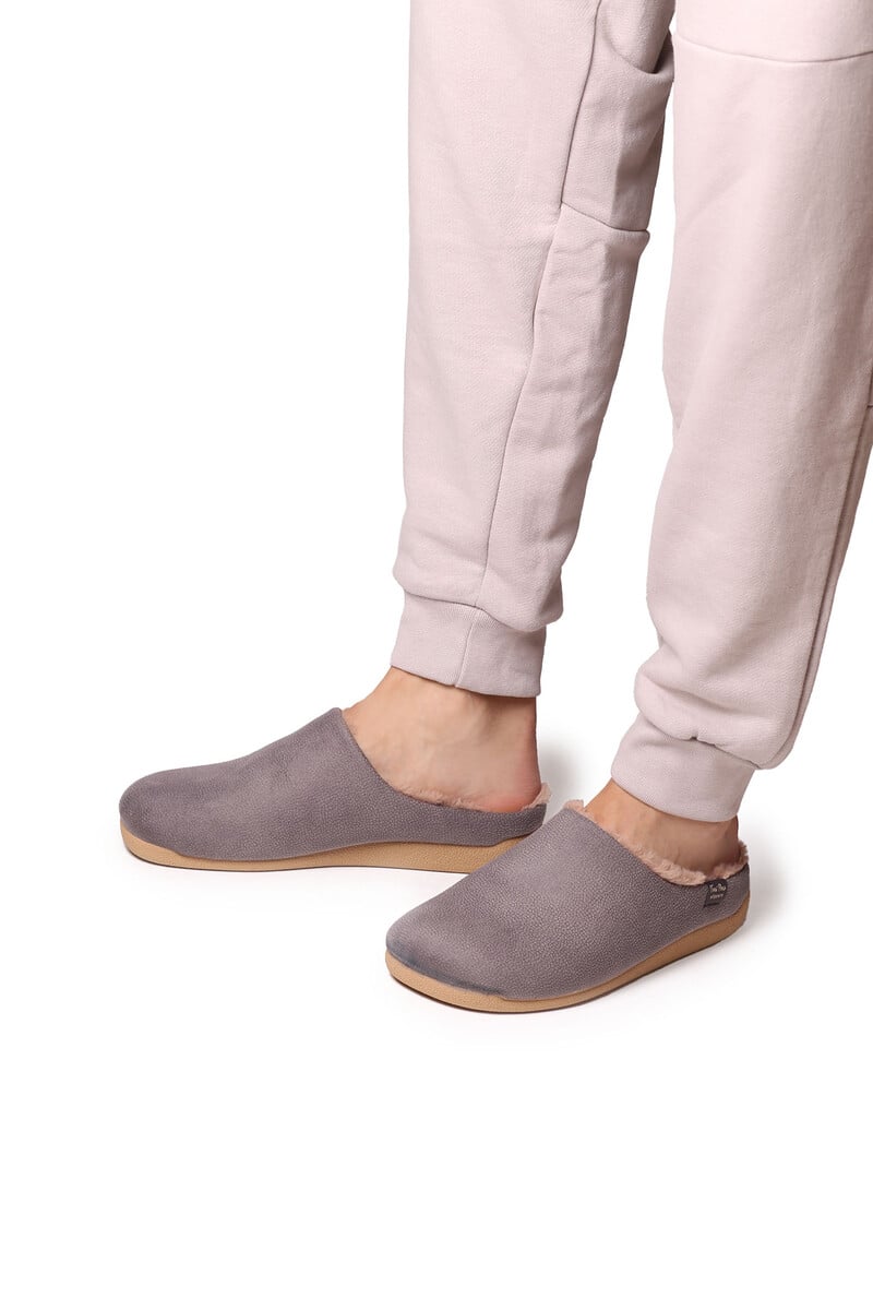 Cortefiel Slippers para hombre en tejido en Gris