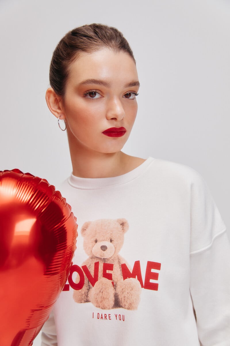 Cortefiel Sudadera ¨Love Me"