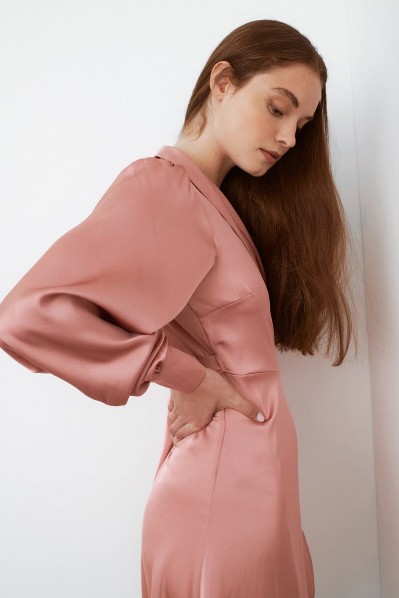 Cortefiel Vestido Satinado De Manga Larga