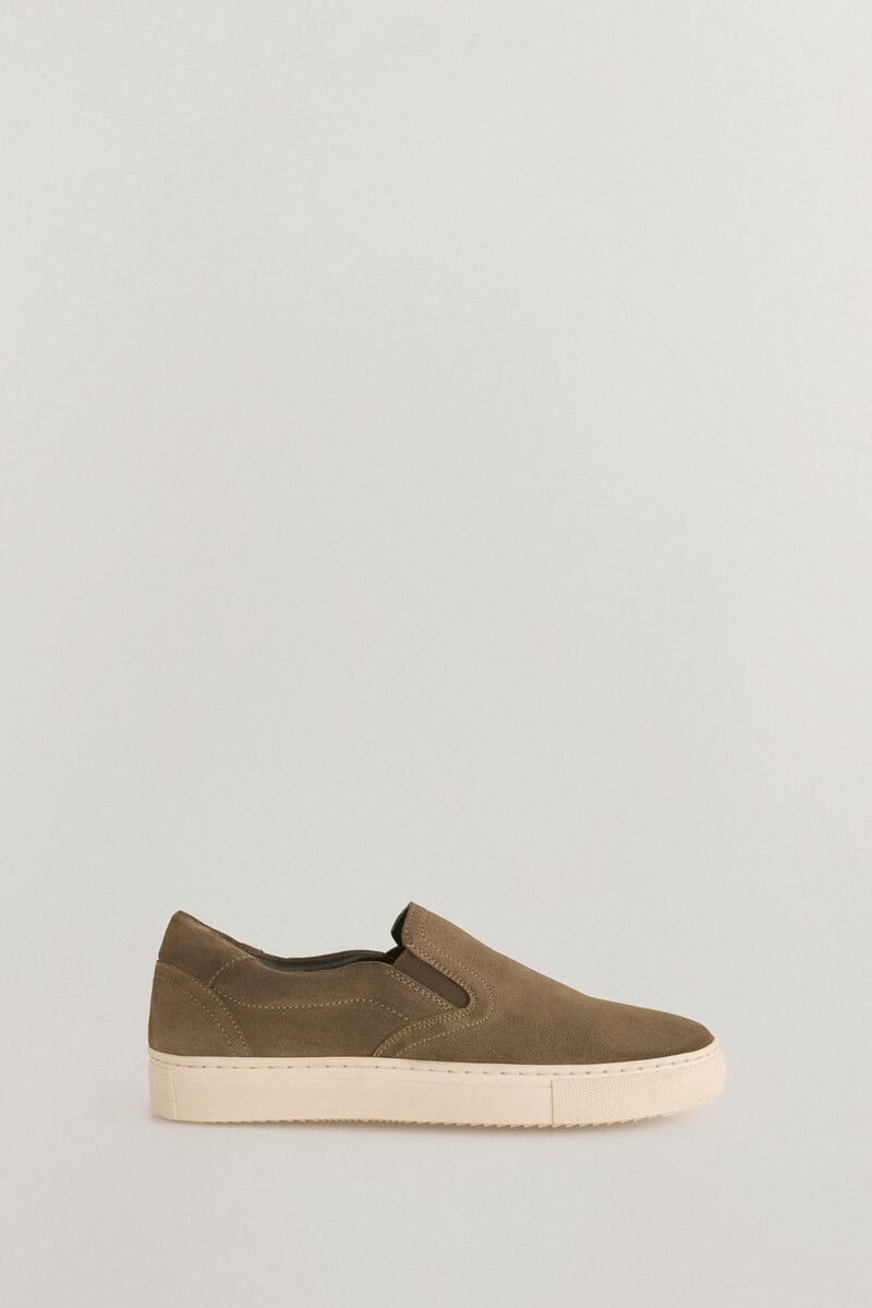 Cortefiel Zapatilla slip on
