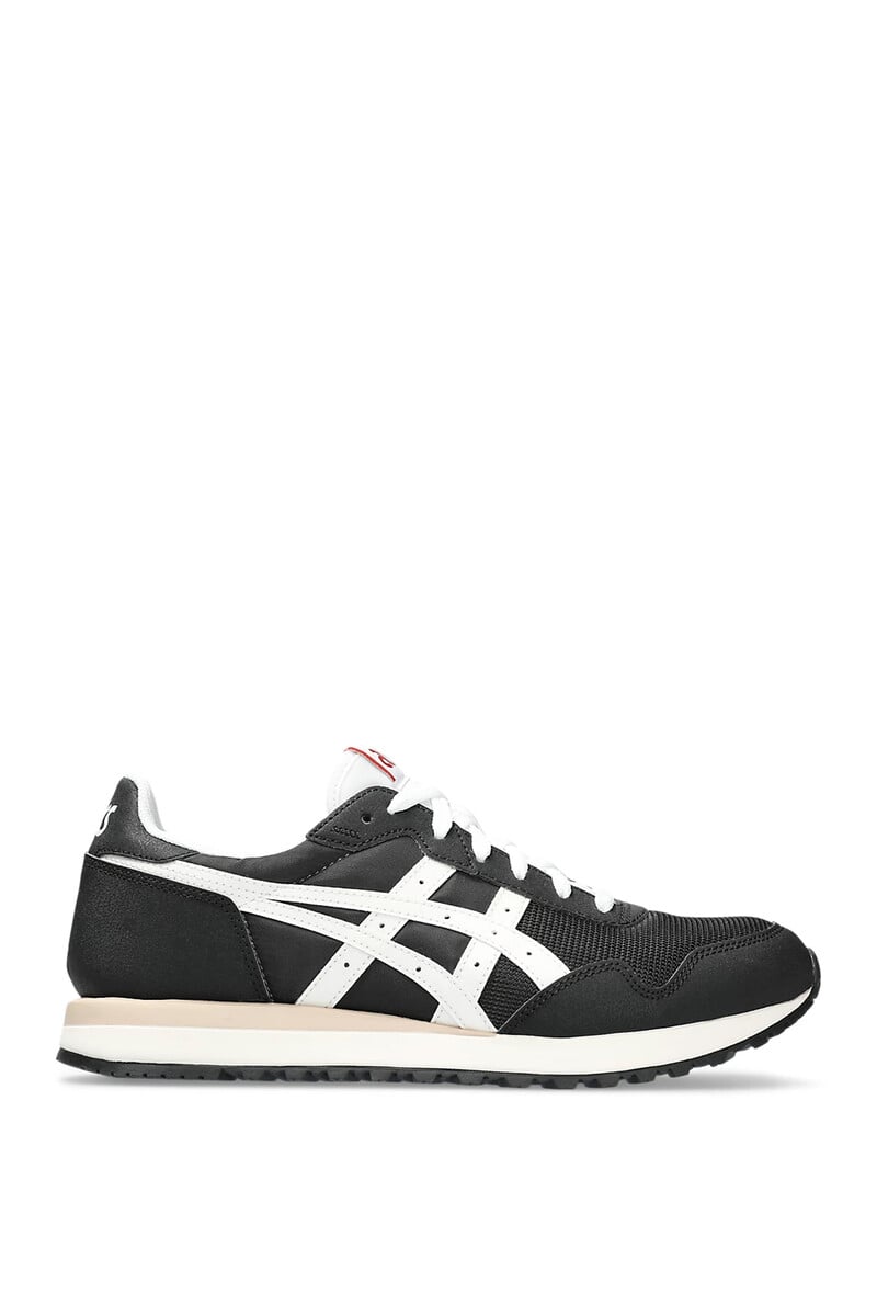 Cortefiel Zapatillas Asics para hombre