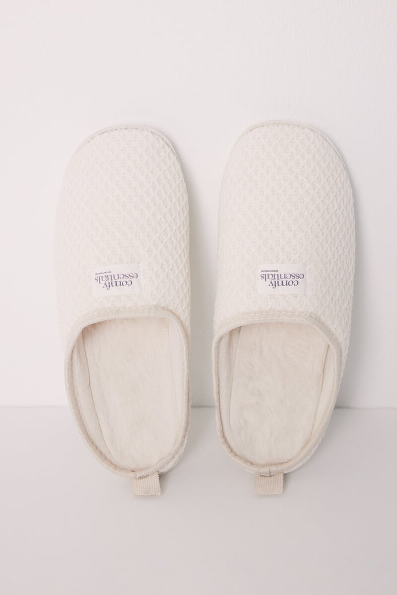 Cortefiel Zapatillas Casa Chenilla Marfil