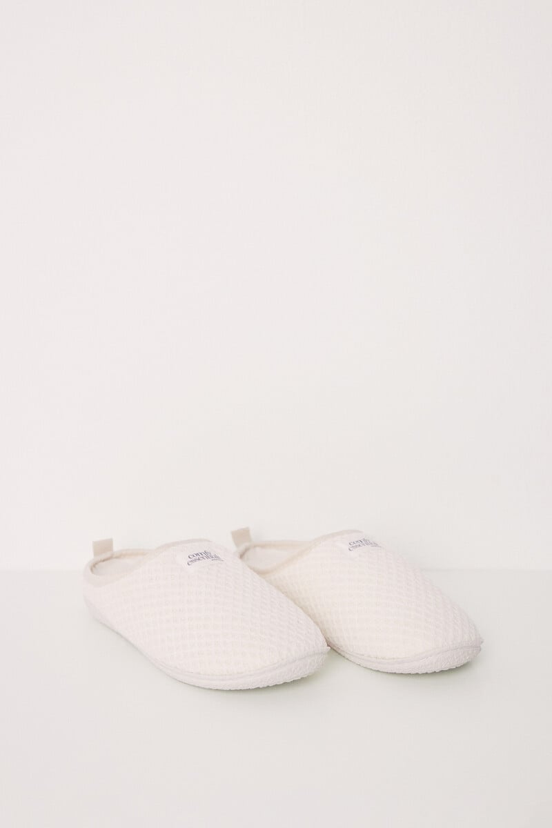 Cortefiel Zapatillas Casa Chenilla Marfil