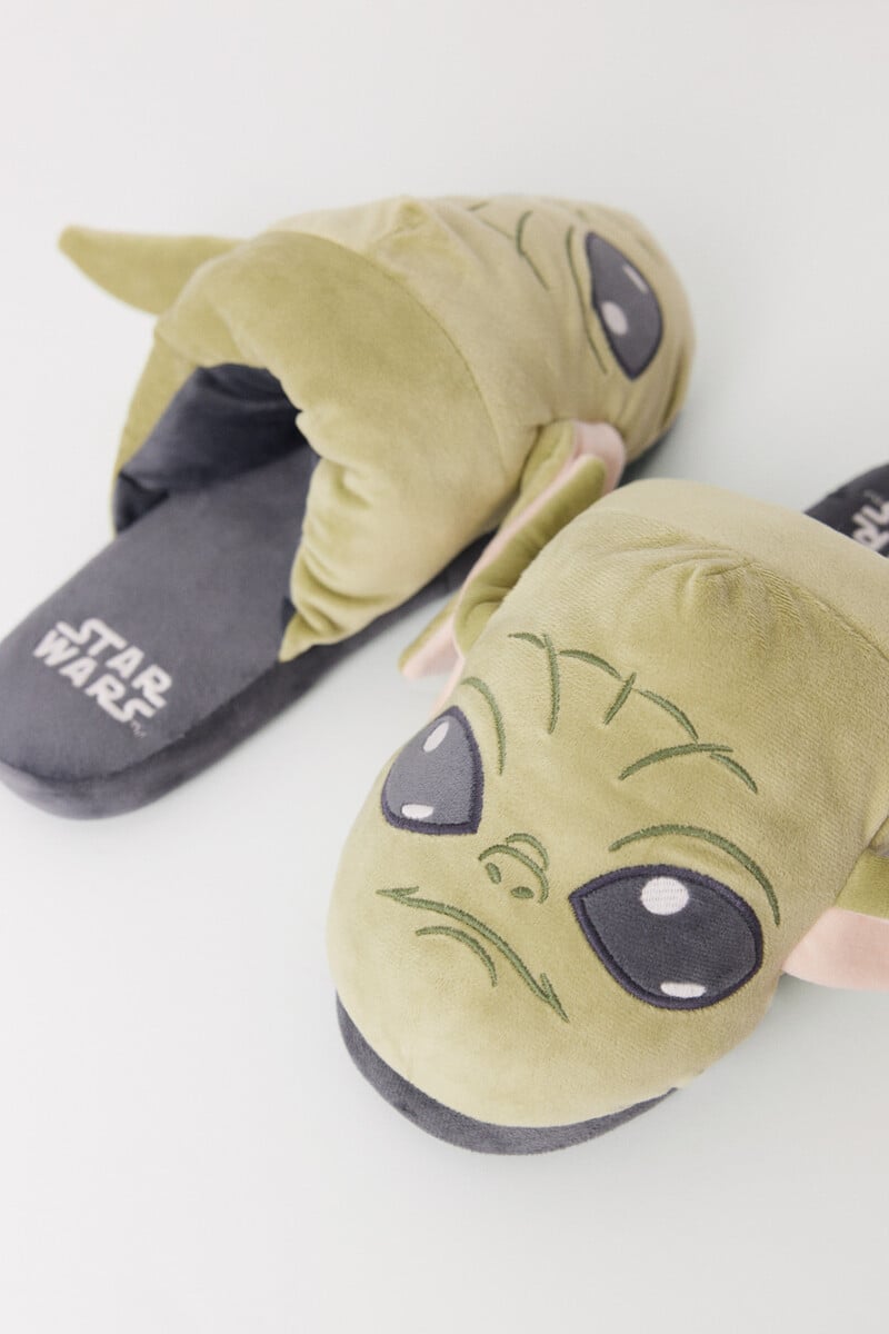 Cortefiel Zapatillas casa hombre Grogu 3D