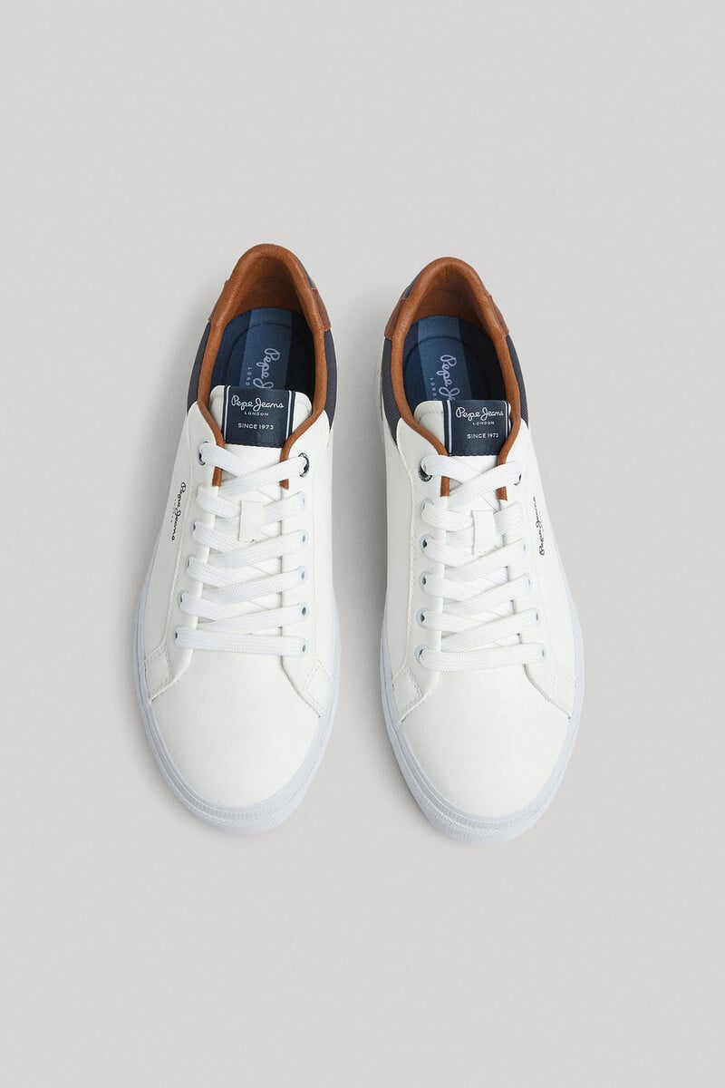 Cortefiel Zapatillas Clásicas Con Detalles En Ante