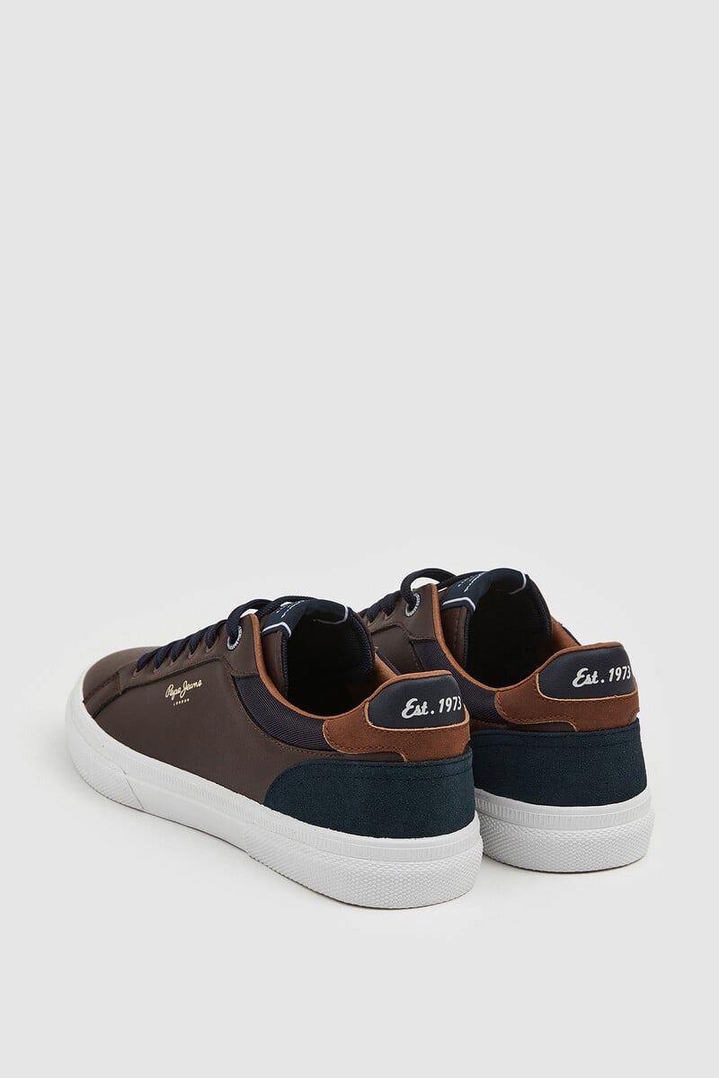 Cortefiel Zapatillas Clásicas Con Detalles En Ante