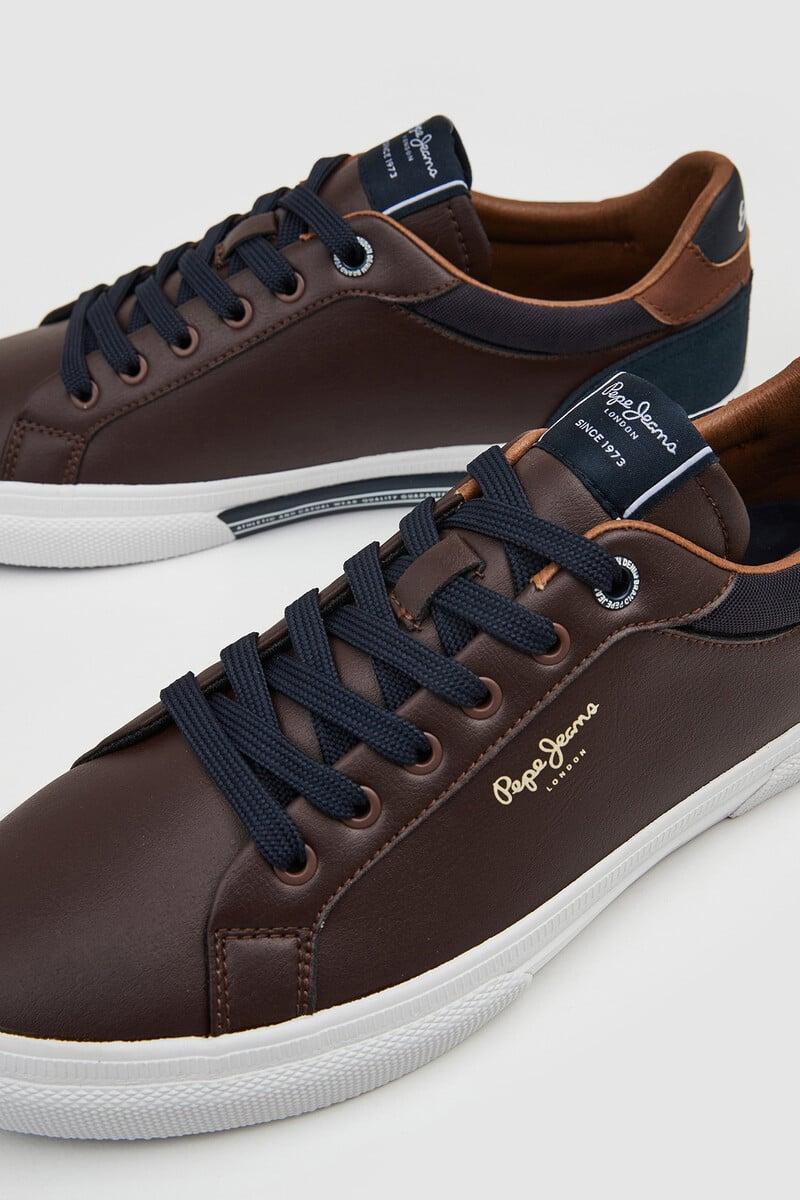 Cortefiel Zapatillas Clásicas Con Detalles En Ante