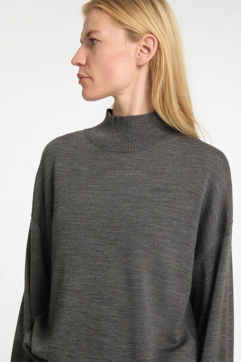 Cortefiel Jersey De Cuello Alto Confeccionado 100% Con Lana Merino