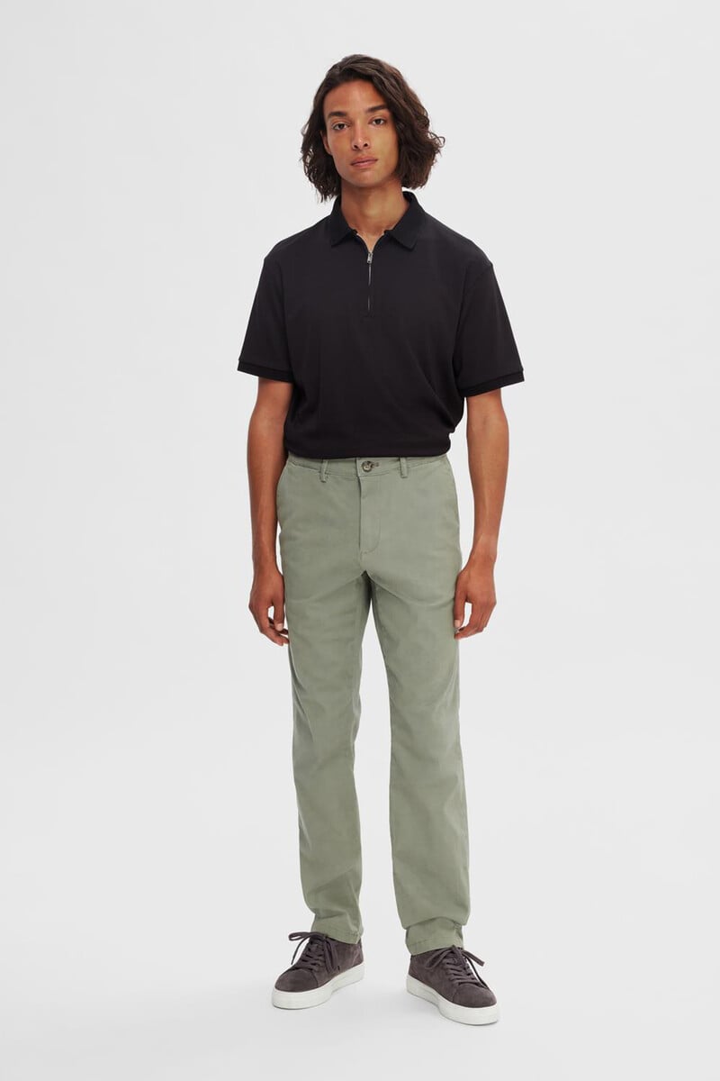 Cortefiel Pantalón chino clásico Slim Fit confeccionado con algodón orgánico