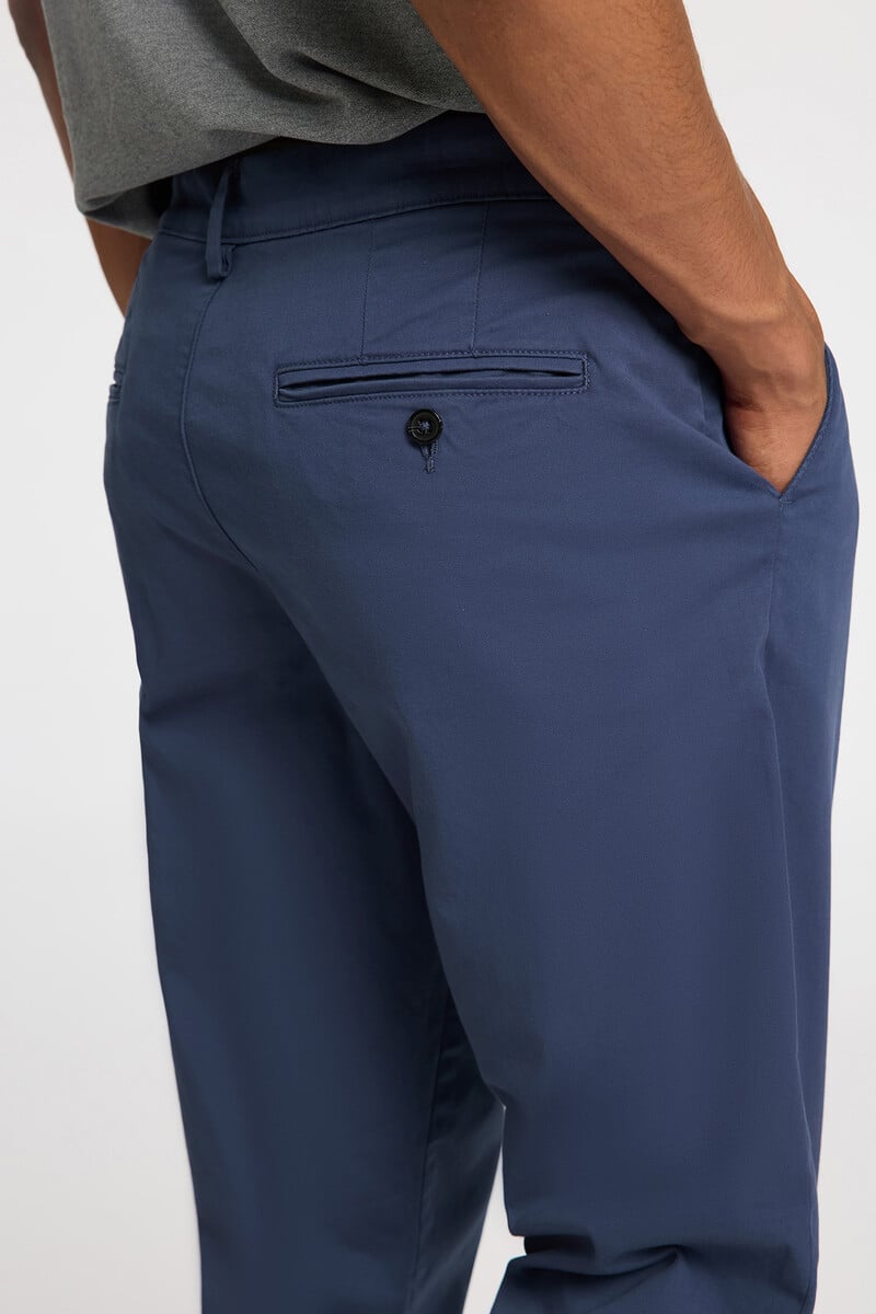 Cortefiel Pantalón Chino Slim Fit Confeccionado Con Algodón Orgánico