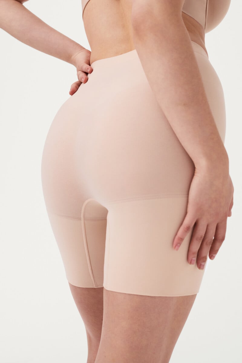 Cortefiel Pantalón Corto A Media Pierna Compresion Media Nude SPANX