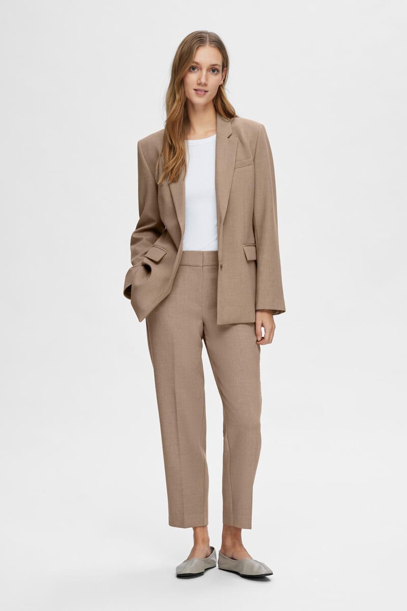 Cortefiel Pantalón de traje Regular Fit confeccionado con materiales reciclados