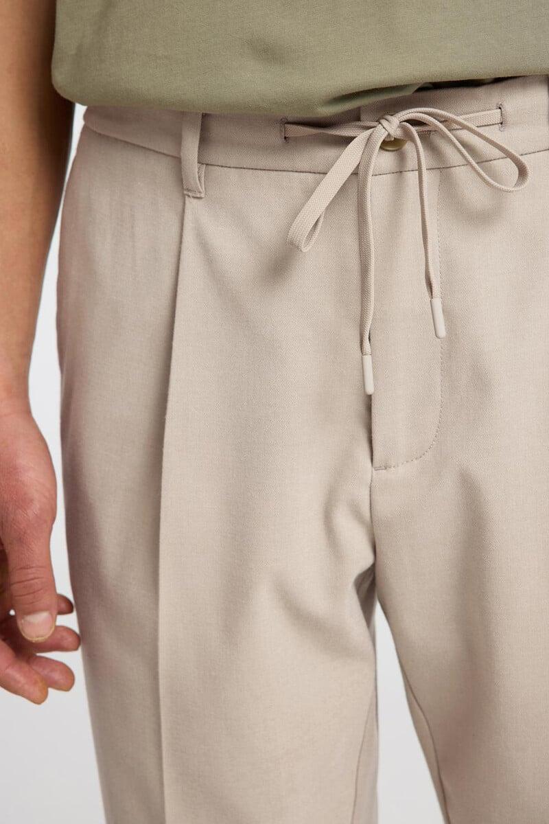 Cortefiel Pantalón Informal Con Pinza Confeccionado Con Materiales Reciclados