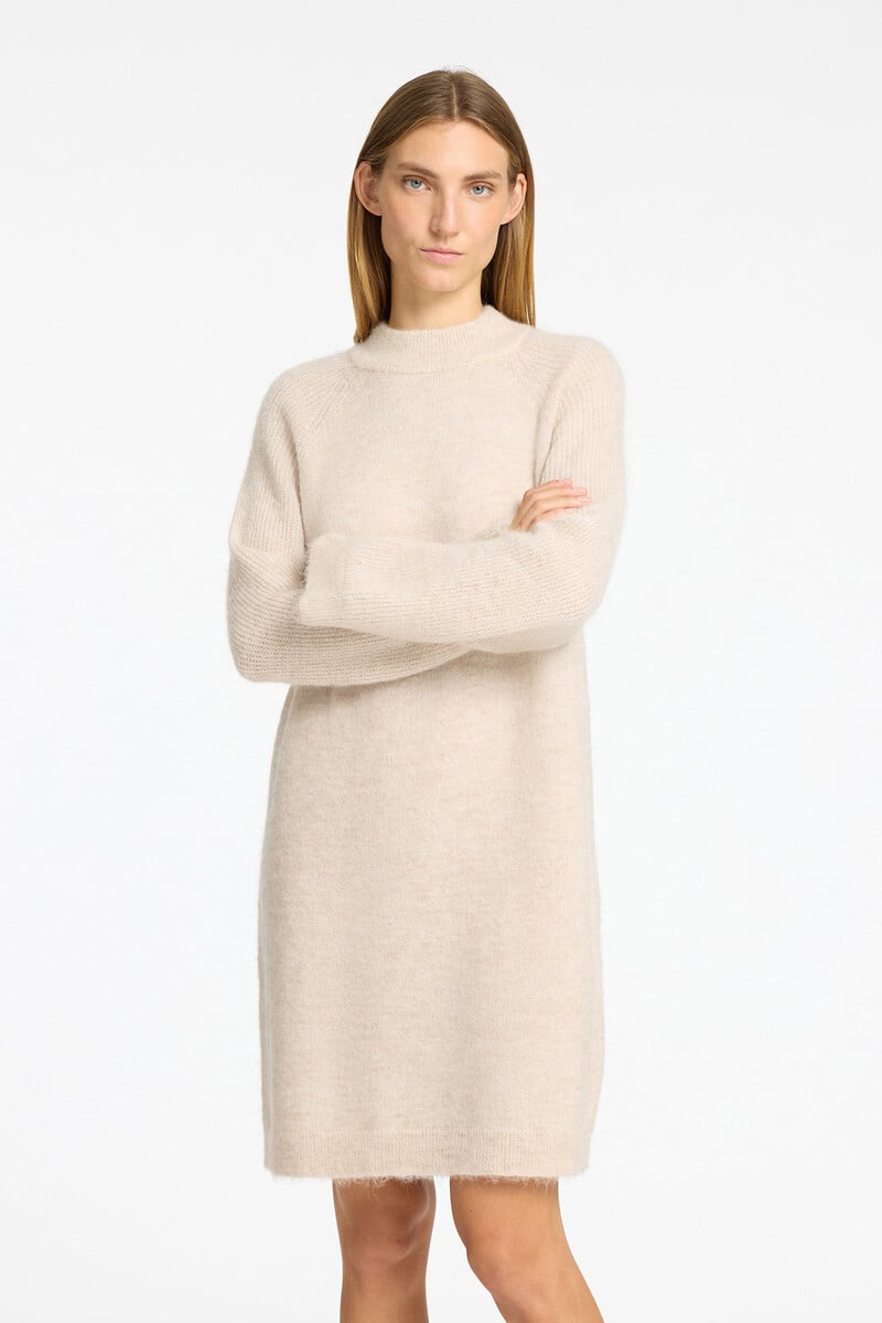 Cortefiel Vestido Midi De Cuello Alto Confeccionado Con Lana Y Alpaca