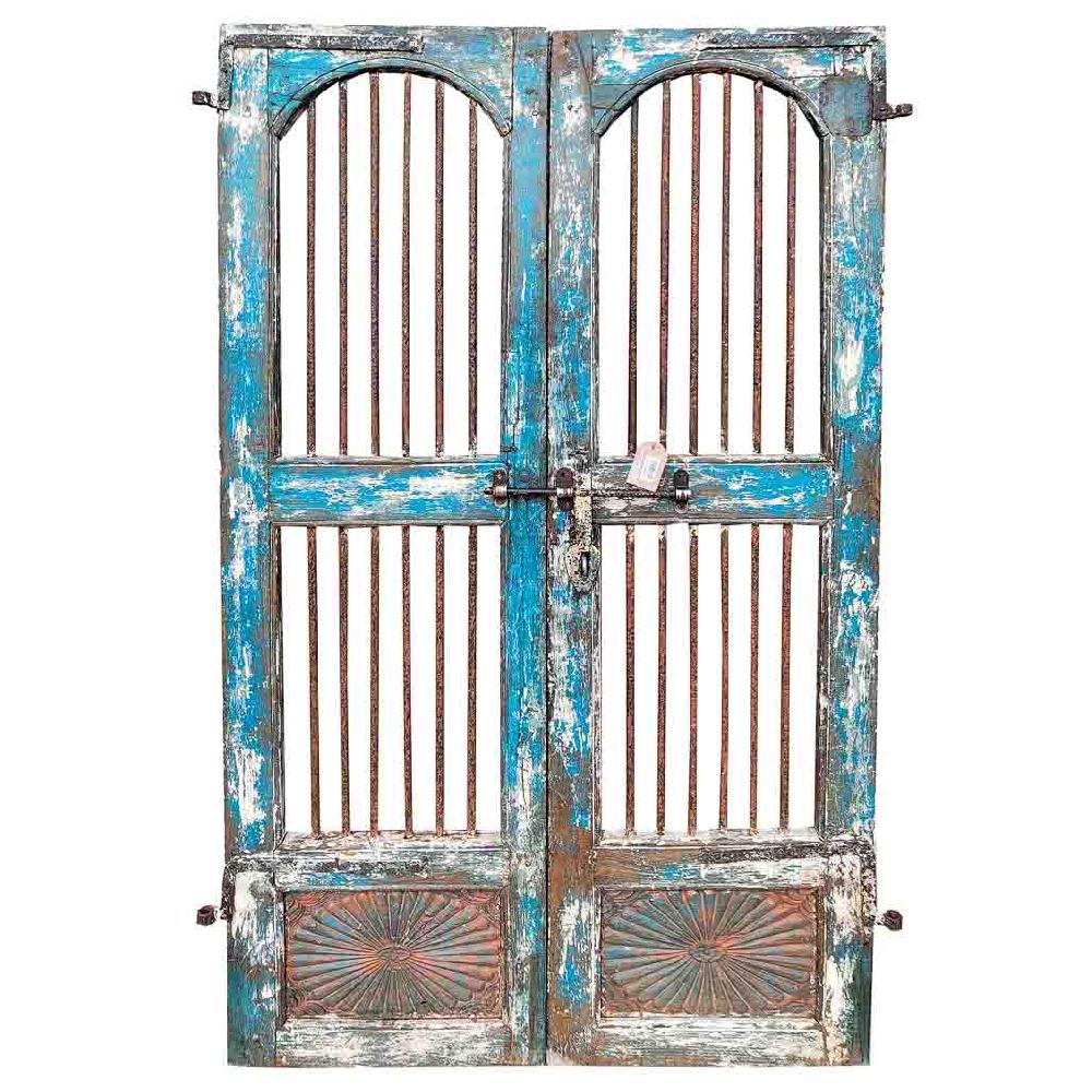 Creaciones Meng MUEBLE - PUERTAS Y VENTANAS - Puerta De Madera Azul Con Acabado Artesanal