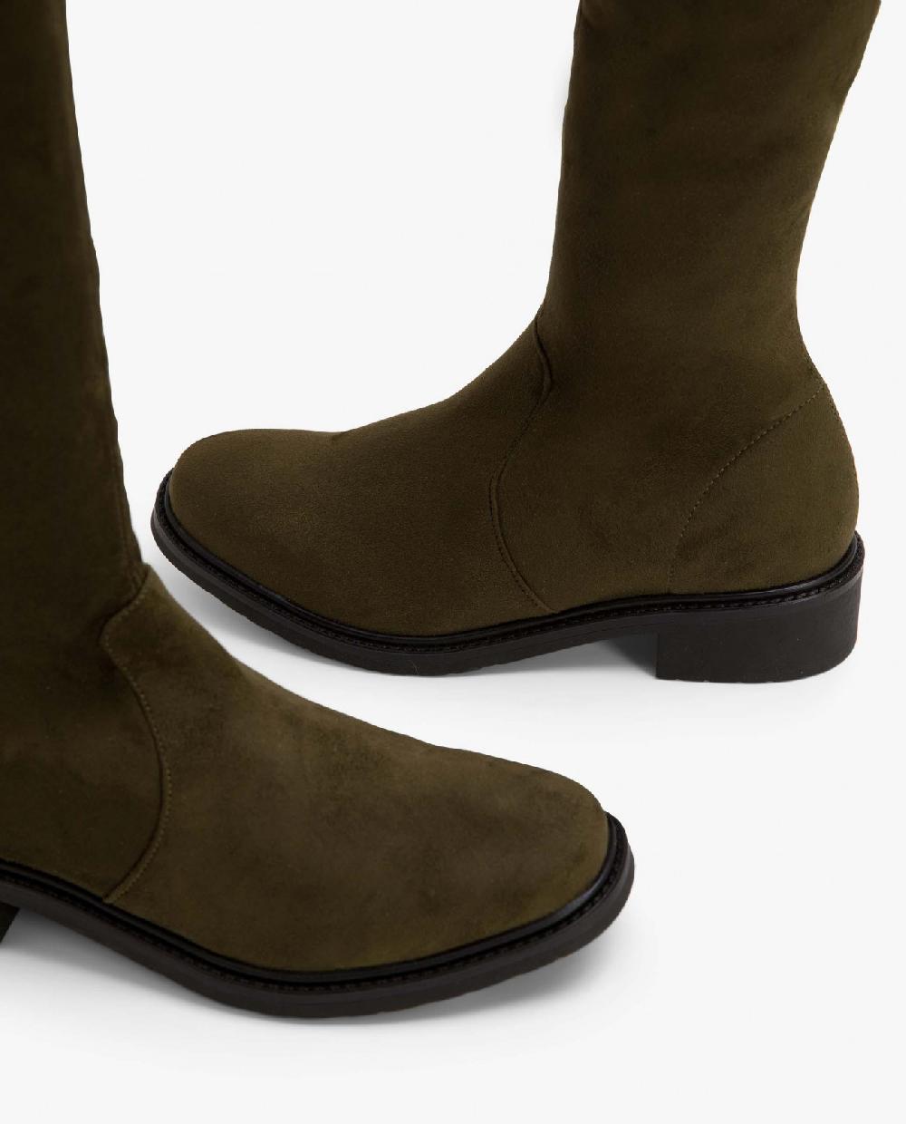 Cuplé BOTA ALTA DE ULTRASUEDE COLOR VERDE CON TACÓN BAJO