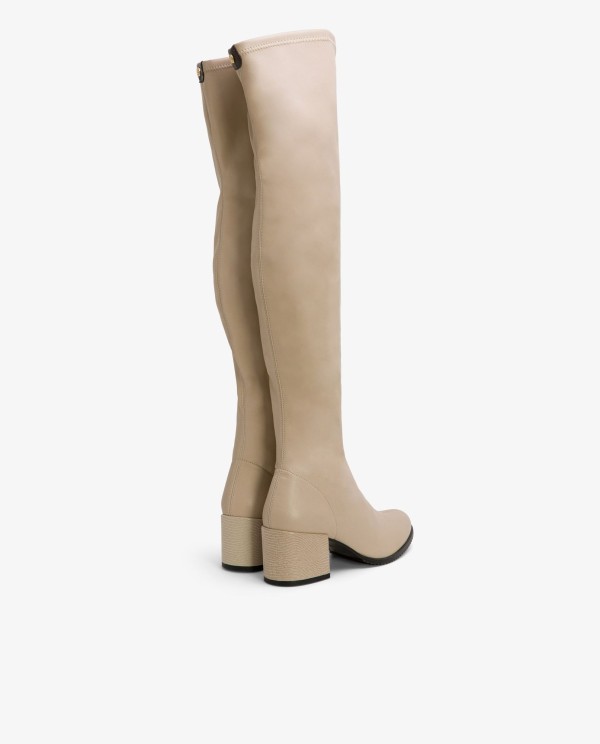 Cuplé BOTA MOSQUETERA BEIGE DE NAPA ELÁSTICO CON TACÓN MEDIO