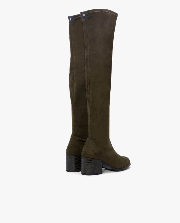 Cuplé BOTA MOSQUETERA VERDE DE ULTRASUEDE ELÁSTICO CON TACÓN MEDIO