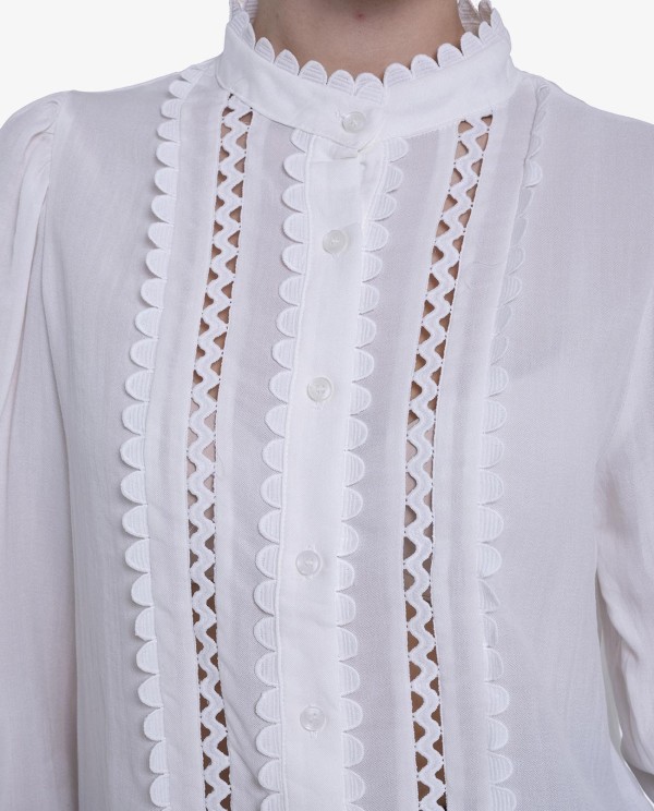 Cuplé CAMISA BLANCA DE RAYÓN CON PASAMANERÍA Y MANGAS ABULLONADAS