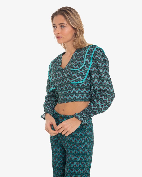 Cuplé CROP TOP CON SOLAPAS EN HOMBROS Y ESTAMPADO GEOMETRICO AZUL