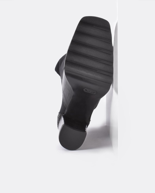 Cuplé BOTA ALTA PALA Y TALON LICRA/COCO NEGRO