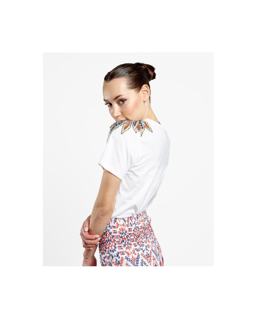 Cuplé CAMISETA HOMBROS BORDADOS PUNTO BLANCO