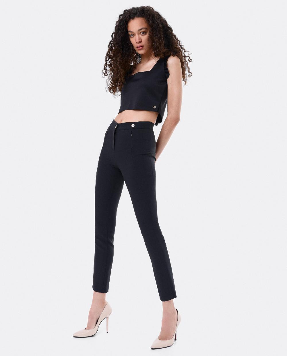 Cuplé CROP TOP VOLANTE NEOPRENO NEGRO