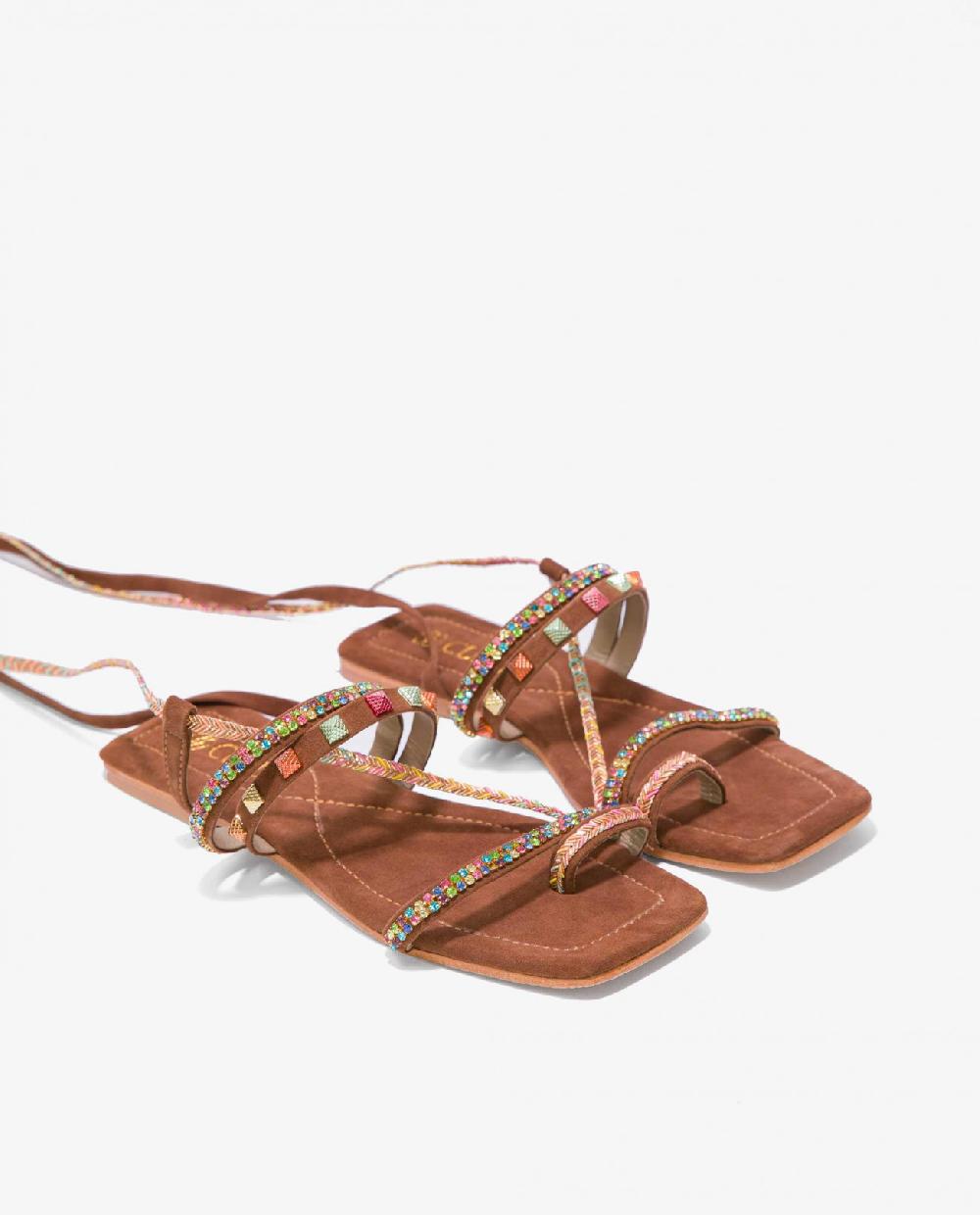 Cuplé SANDALIA TACHAS MULTI SERRAJE CUERO