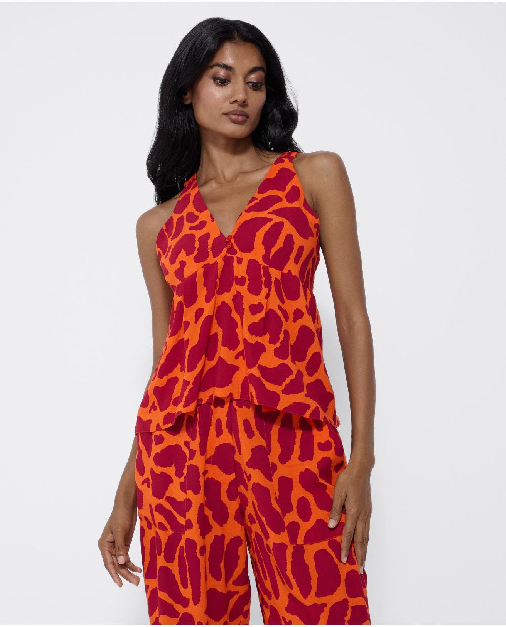 Cuplé TOP BOTONES CREP ESTAMPADO JIRAFA