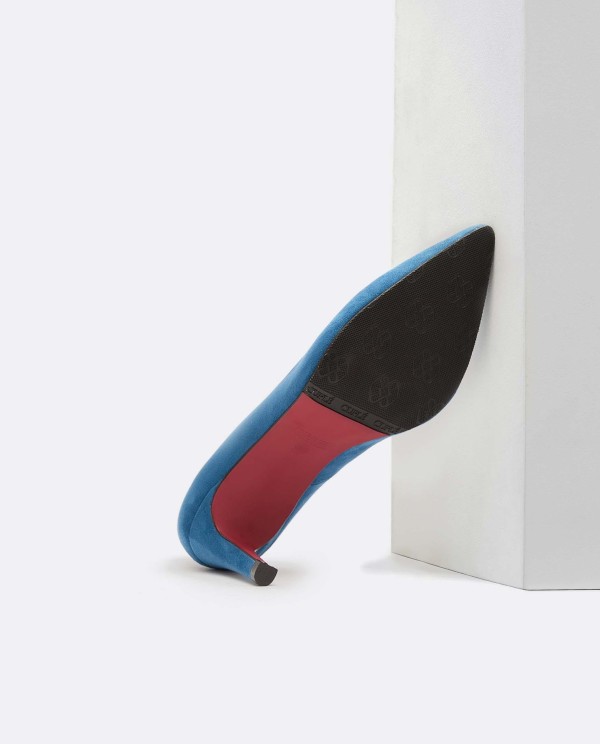 Cuplé SALÓN AZUL DE ULTRASUEDE CON PUNTA FINA Y TACÓN MEDIO