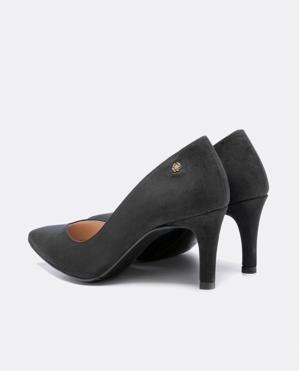 Cuplé SALÓN NEGRO DE ULTRASUEDE CON PUNTA FINA Y TACÓN MEDIO