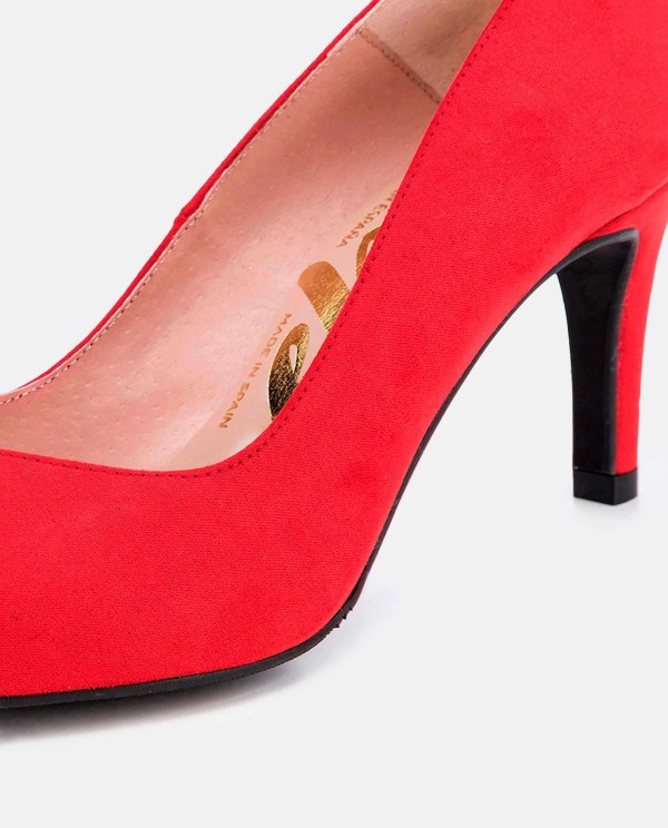 Cuplé SALÓN ROJO DE ULTRASUEDE CON PUNTA FINA Y TACÓN MEDIO