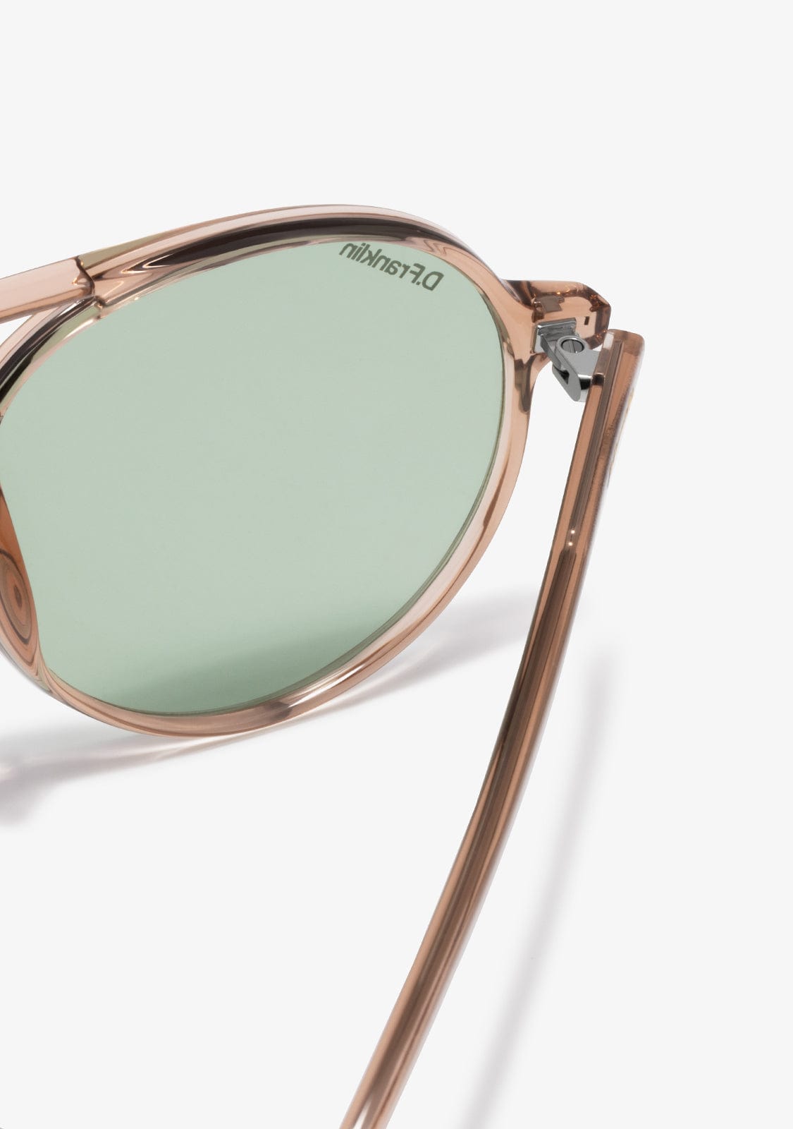 D.franklin America Round Bronze / Brown