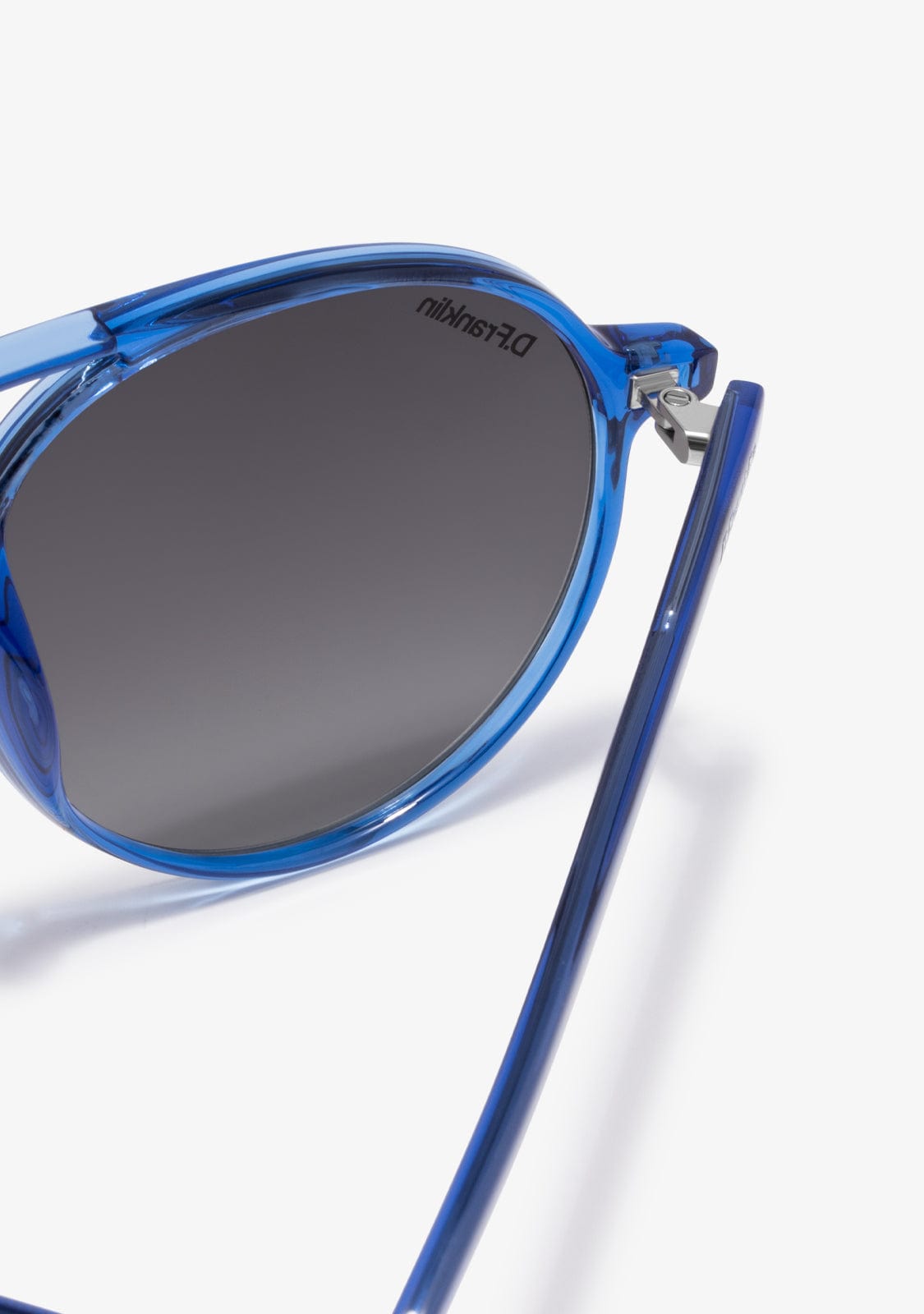 D.franklin America Round Crystal Blue / Grad Blue