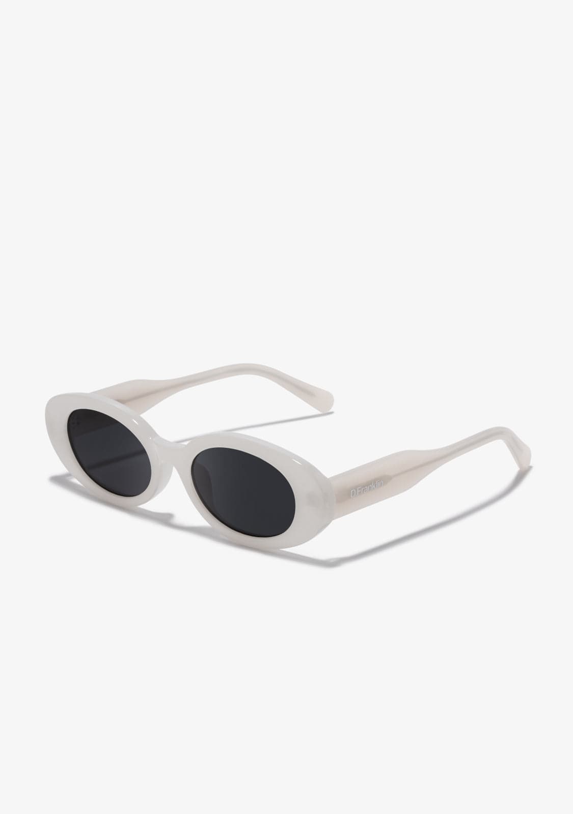 D.franklin Capri Off-White / Black