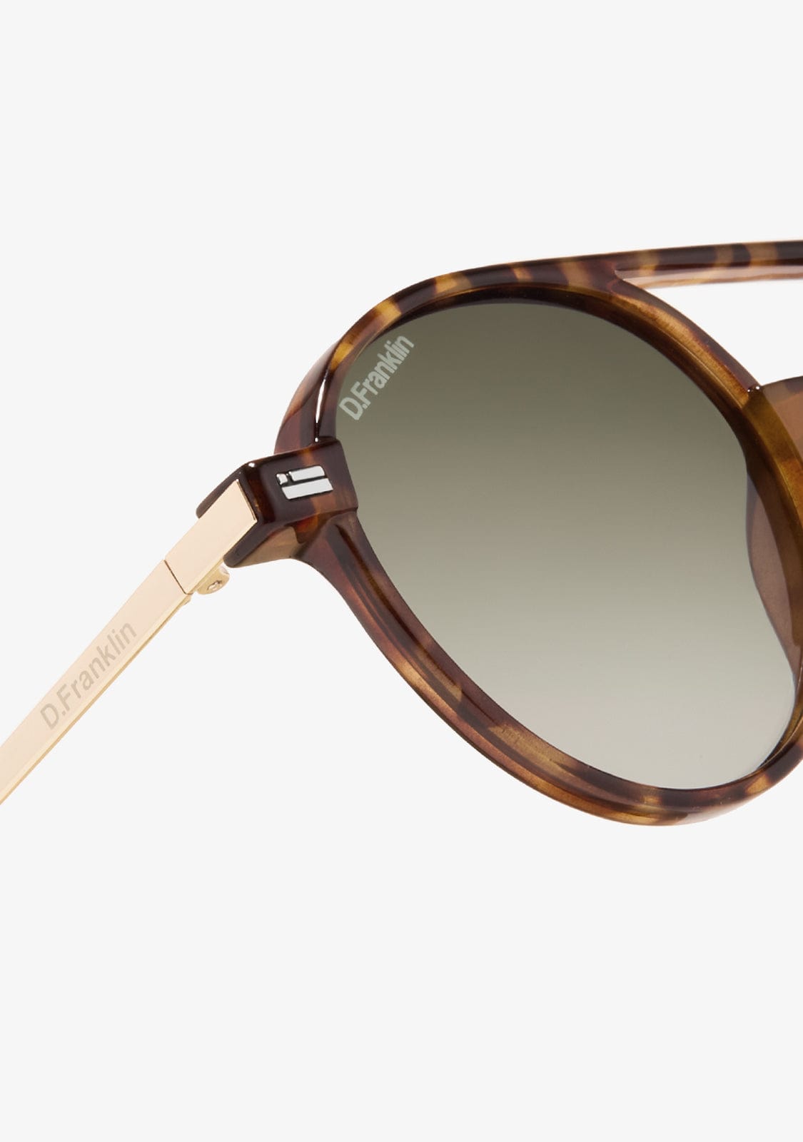 D.franklin Chuck Carey / Brown