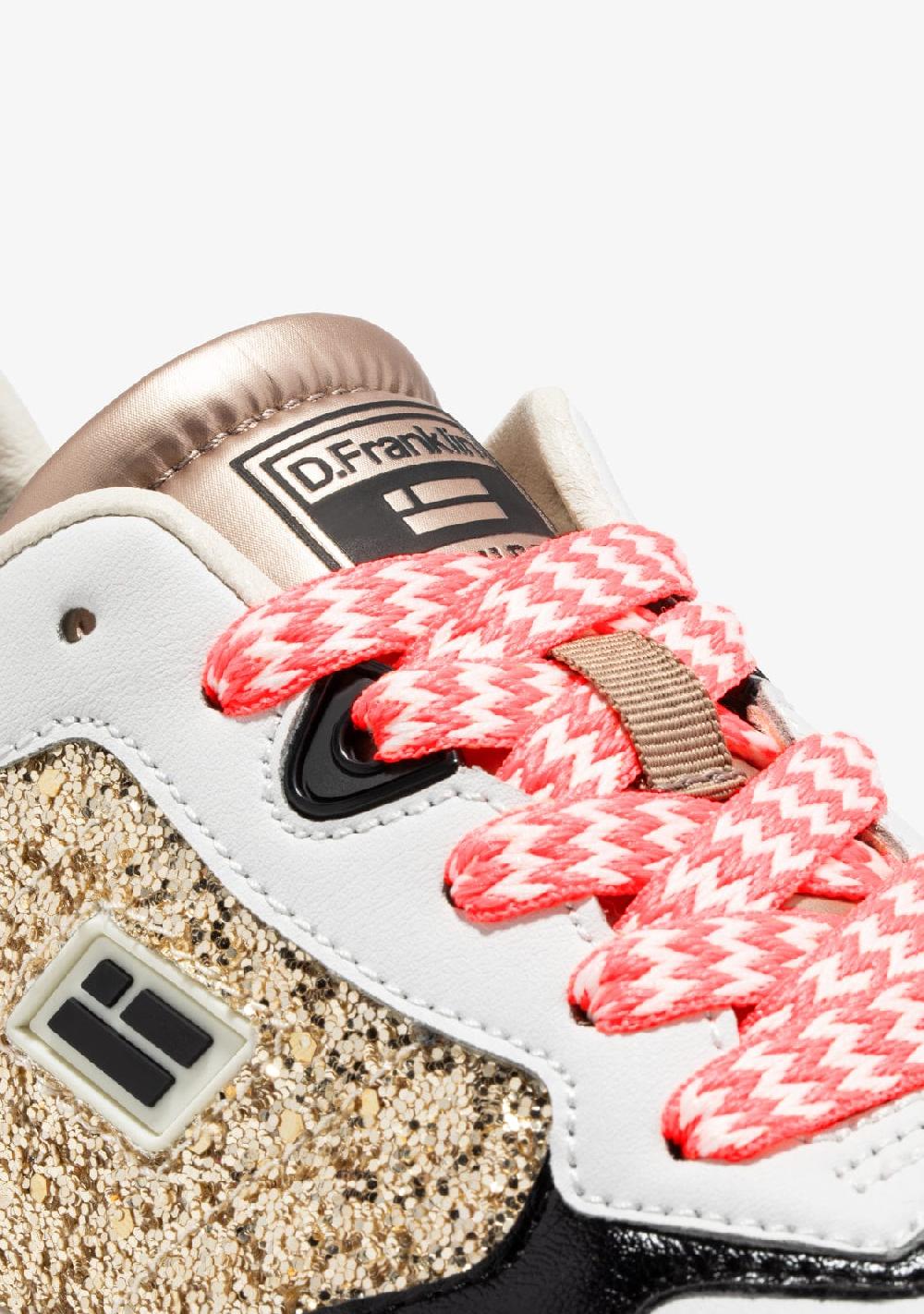 D.franklin Court Flag Glitter Gold