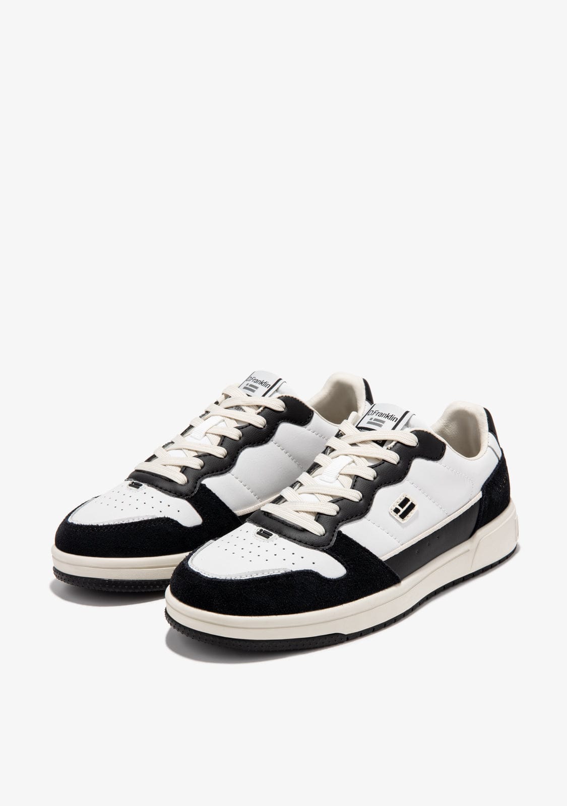 D.franklin Court V2 Flag White / Black