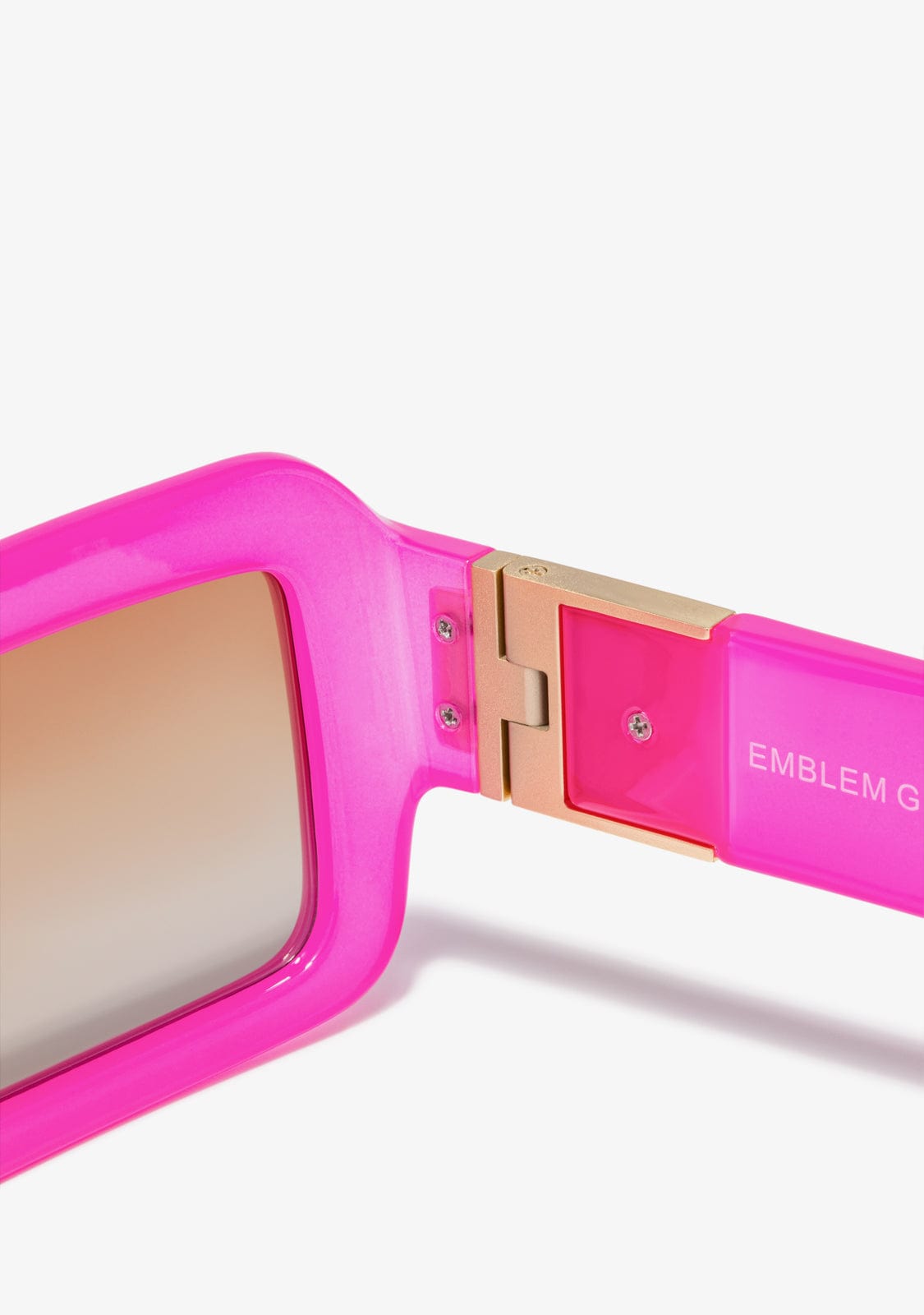 D.franklin Emblem GEO Milky Pink / Pink