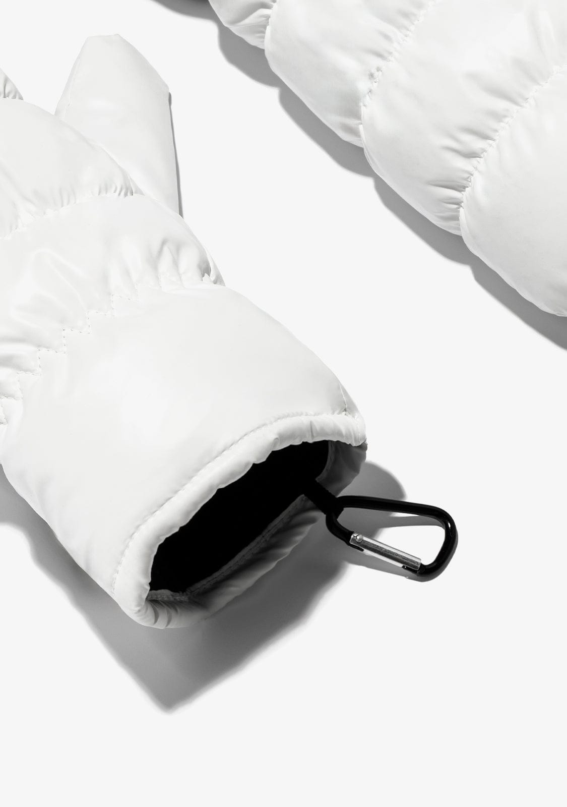 D.franklin Nordic Bomb Puffer Mittens White