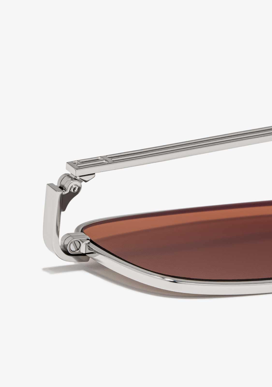 D.franklin Square Legacy Silver / Brown